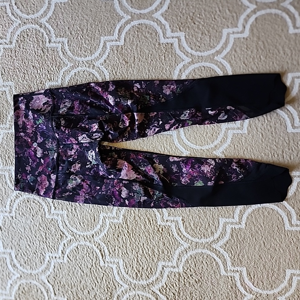 Lululemon Wunder Under Crop HR *Roll Down Scallop Full-On Luxtreme 24" EUC - Picture 2 of 6